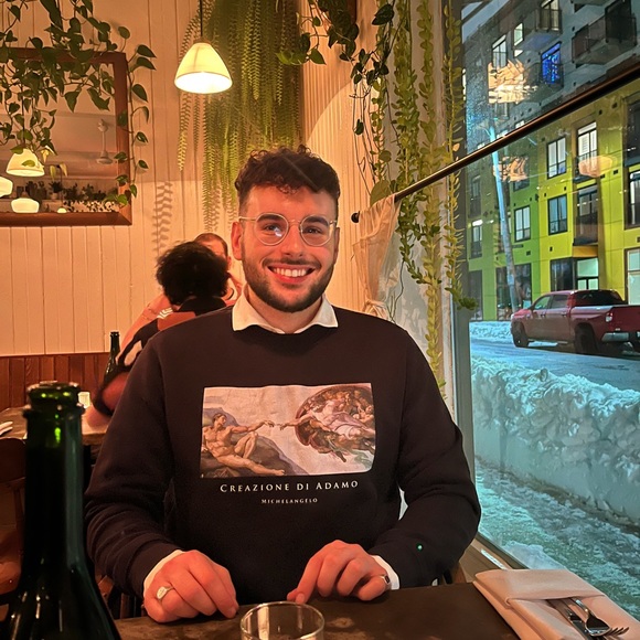 Meet your Posher, Gabriel - Picture 2 of 5